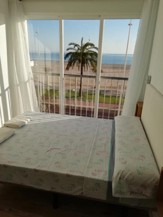 Infante II Primera Linea Playa De Gandia Solo Familias Экстерьер фото